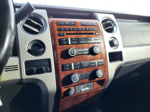 More photos of 2010 Ford F-150 Lariat at Dorsett Nissan, IN