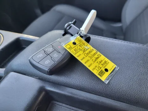 More photos of 2022 Chevrolet Silverado 1500 Custom Trail Boss at Dorsett Nissan, IN