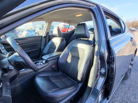 Photos of 2022 Nissan Altima 2.5 SR for sale in Terre Haute, IN at Dorsett Nissan