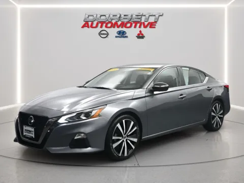 Gray 2022 Nissan Altima 2.5 SR for sale in Terre Haute, IN