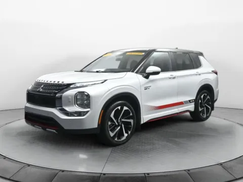 White 2024 Mitsubishi Outlander PHEV SE for sale in Terre Haute, IN