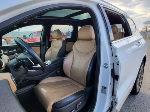 Photos of 2023 Hyundai Santa Fe Calligraphy for sale in Terre Haute, IN at Dorsett Nissan