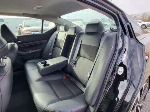 More photos of 2019 Nissan Altima 2.5 SR at Dorsett Nissan, IN