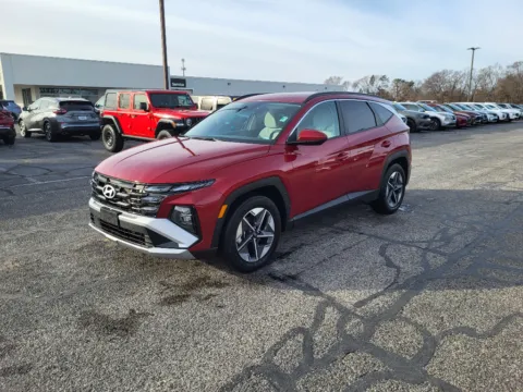 Red 2025 Hyundai Tucson SEL for sale in Terre Haute, IN