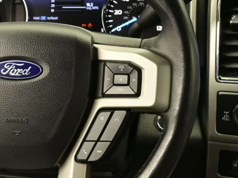 More photos of 2022 Ford F-350 Super Duty LARIAT at Dorsett Nissan, IN