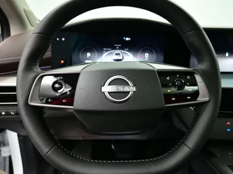 More photos of 2025 Nissan Murano Platinum at Dorsett Nissan, IN
