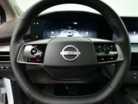 More photos of 2025 Nissan Murano Platinum at Dorsett Nissan, IN