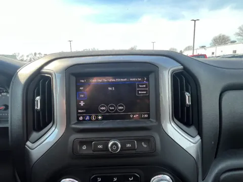 More photos of 2024 GMC Sierra 1500 Pro at Dorsett Nissan, IN