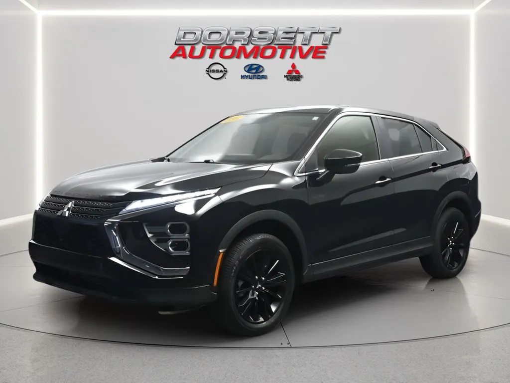 2025 Mitsubishi Eclipse Cross LE S-AWC's photo