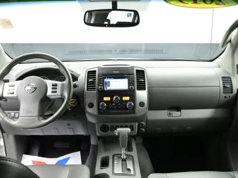 Photos of 2019 Nissan Frontier SL for sale in Terre Haute, IN at Dorsett Nissan