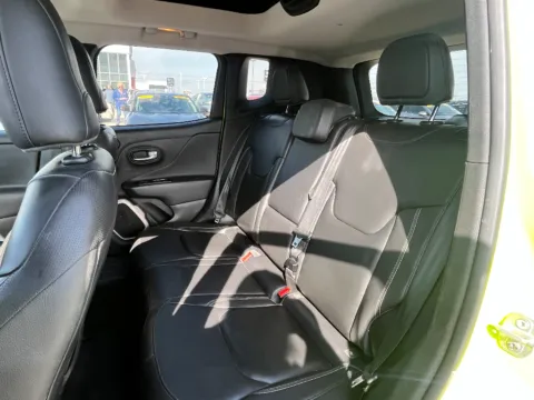 More photos of 2017 Jeep Renegade Limited at Dorsett Nissan, IN