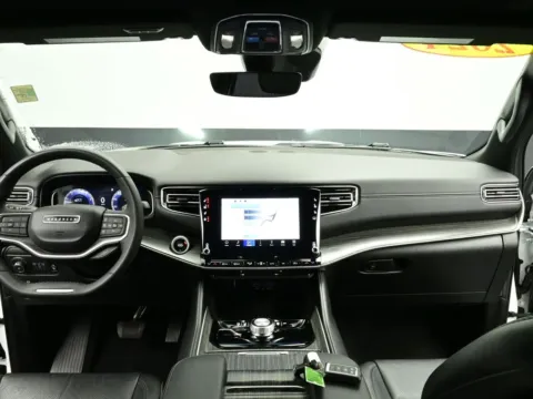 Photos of 2024 Jeep Wagoneer L Series II for sale in Terre Haute, IN at Dorsett Nissan