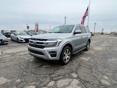 Silver 2024 Ford Expedition Limited for sale in Terre Haute, IN