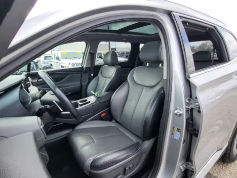 More photos of 2023 Hyundai Santa Fe SEL at Dorsett Nissan, IN