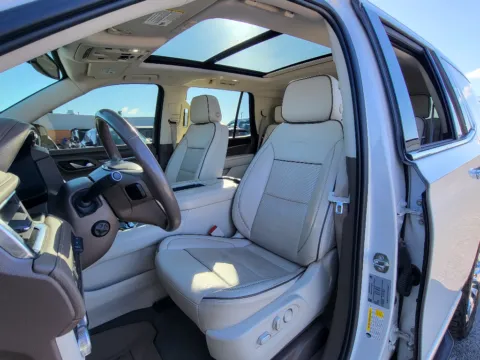 More photos of 2021 GMC Yukon Denali at Dorsett Nissan, IN