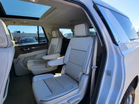 More photos of 2021 GMC Yukon Denali at Dorsett Nissan, IN