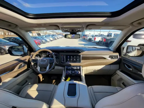 Photos of 2021 GMC Yukon Denali for sale in Terre Haute, IN at Dorsett Nissan