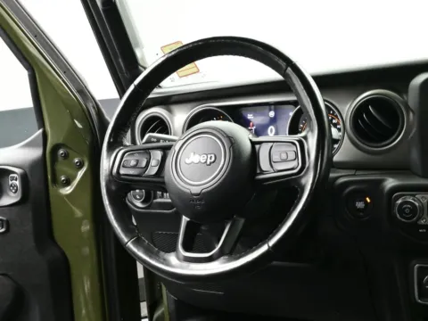 More photos of 2021 Jeep Gladiator Willys at Dorsett Nissan, IN