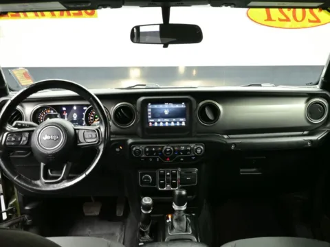 Photos of 2021 Jeep Gladiator Willys for sale in Terre Haute, IN at Dorsett Nissan