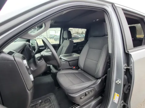 More photos of 2023 GMC Sierra 1500 Pro at Dorsett Nissan, IN