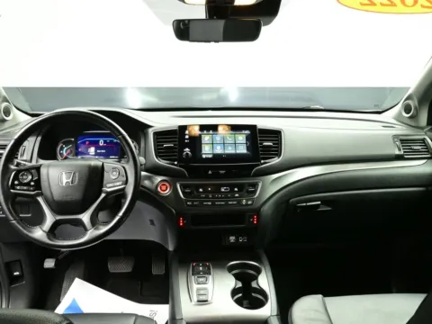 Photos of 2022 Honda Pilot EX-L for sale in Terre Haute, IN at Dorsett Nissan