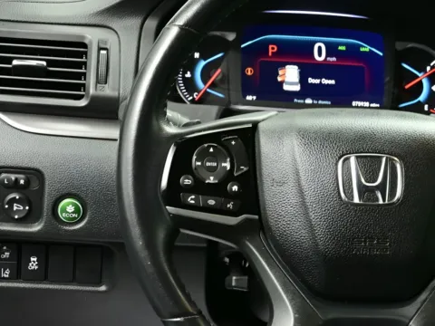 More photos of 2022 Honda Pilot EX-L at Dorsett Nissan, IN