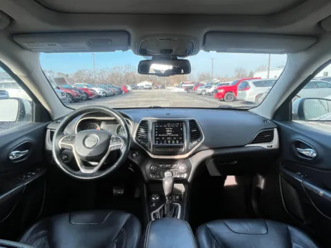 More photos of 2016 Jeep Cherokee Limited at Dorsett Nissan, IN
