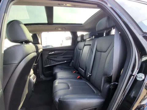 More photos of 2023 Hyundai Santa Fe Limited at Dorsett Nissan, IN