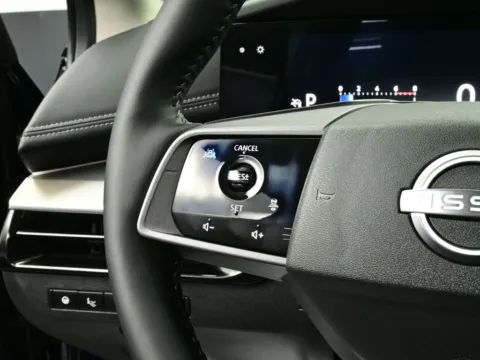 More photos of 2026 Nissan Murano Platinum at Dorsett Nissan, IN