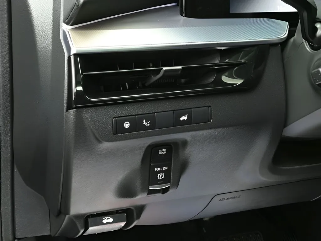 2026 Nissan Murano Platinum - Photo 16