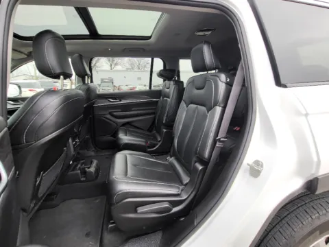 More photos of 2023 Jeep Grand Cherokee L Limited at Dorsett Nissan, IN