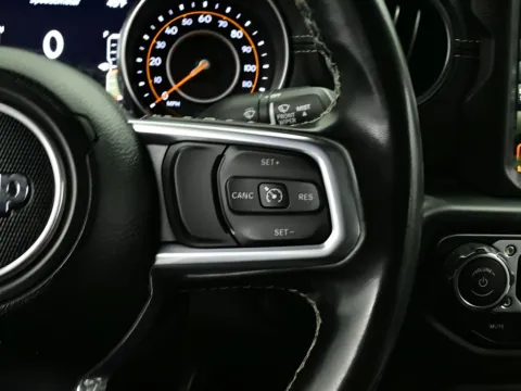 More photos of 2022 Jeep Gladiator Overland at Dorsett Nissan, IN