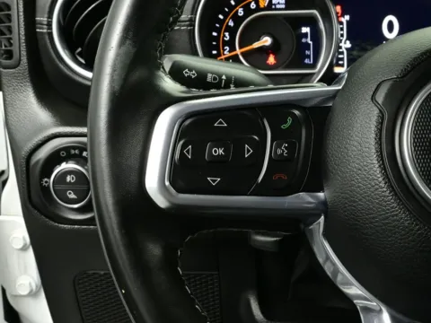 More photos of 2022 Jeep Gladiator Overland at Dorsett Nissan, IN