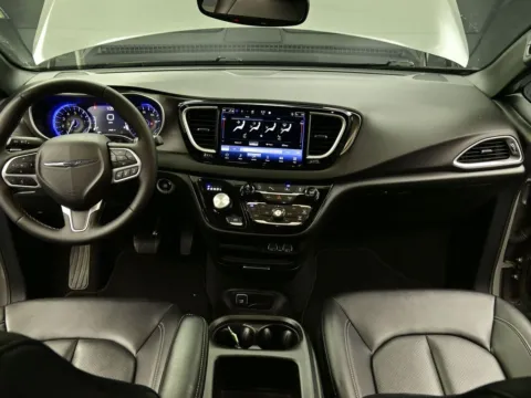 Photos of 2025 Chrysler Pacifica Select for sale in Terre Haute, IN at Dorsett Nissan