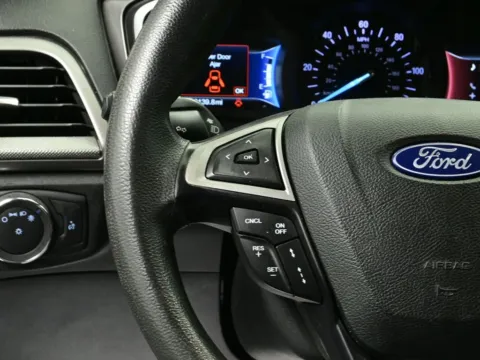 More photos of 2019 Ford Fusion Hybrid SE at Dorsett Nissan, IN