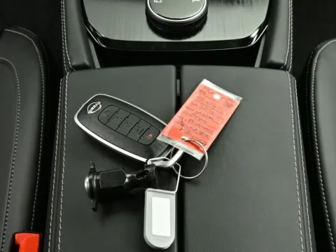 More photos of 2026 Nissan Rogue Platinum at Dorsett Nissan, IN