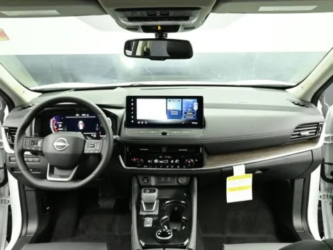 Photos of 2026 Nissan Rogue Platinum for sale in Terre Haute, IN at Dorsett Nissan