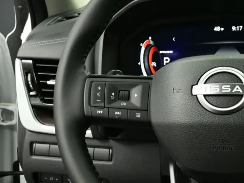 More photos of 2026 Nissan Rogue Platinum at Dorsett Nissan, IN