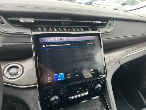 More photos of 2023 Jeep Grand Cherokee Limited at Dorsett Nissan, IN