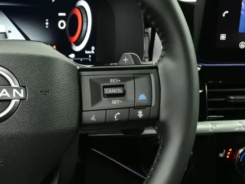 More photos of 2026 Nissan Pathfinder SL at Dorsett Nissan, IN