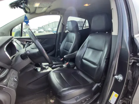 More photos of 2018 Buick Encore Essence at Dorsett Nissan, IN