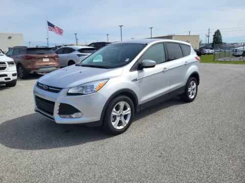 Silver 2015 Ford Escape SE for sale in Terre Haute, IN