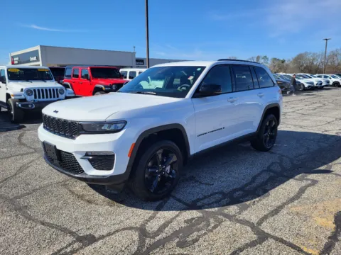 White 2025 Jeep Grand Cherokee Limited for sale in Terre Haute, IN