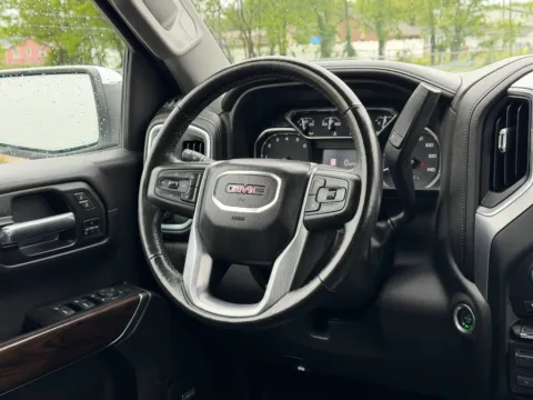 More photos of 2022 GMC Sierra Limited 1500 SLT at Dorsett Nissan, IN