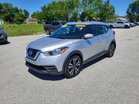 Silver 2019 Nissan Kicks SV for sale in Terre Haute, IN
