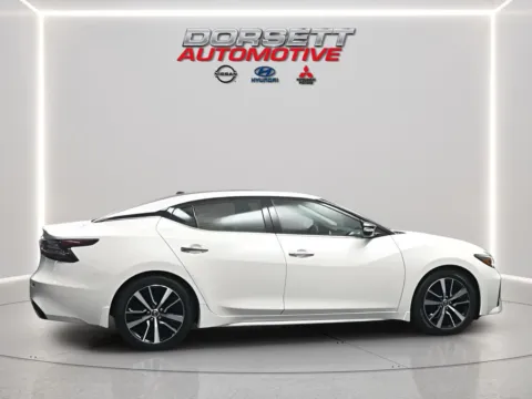 Photos of 2023 Nissan Maxima SL for sale in Terre Haute, IN at Dorsett Nissan