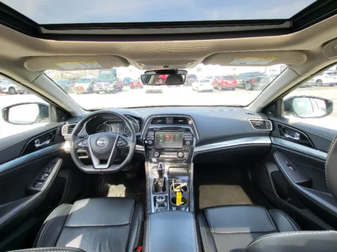 Photos of 2023 Nissan Maxima SL for sale in Terre Haute, IN at Dorsett Nissan