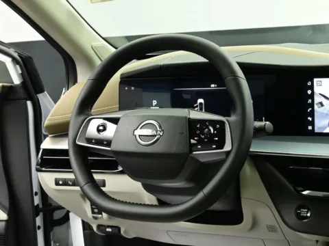 Another view of 2026 Nissan Murano Platinum for sale in Terre Haute, IN at Dorsett Nissan