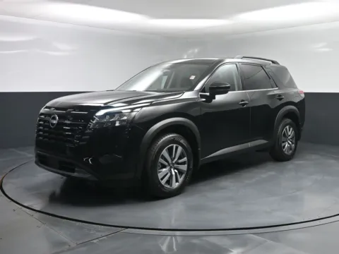Black 2026 Nissan Pathfinder SL for sale in Terre Haute, IN