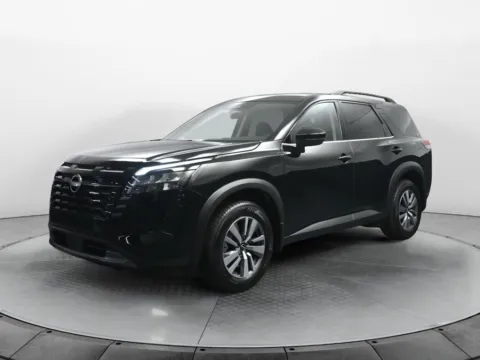 Black 2026 Nissan Pathfinder SL for sale in Terre Haute, IN